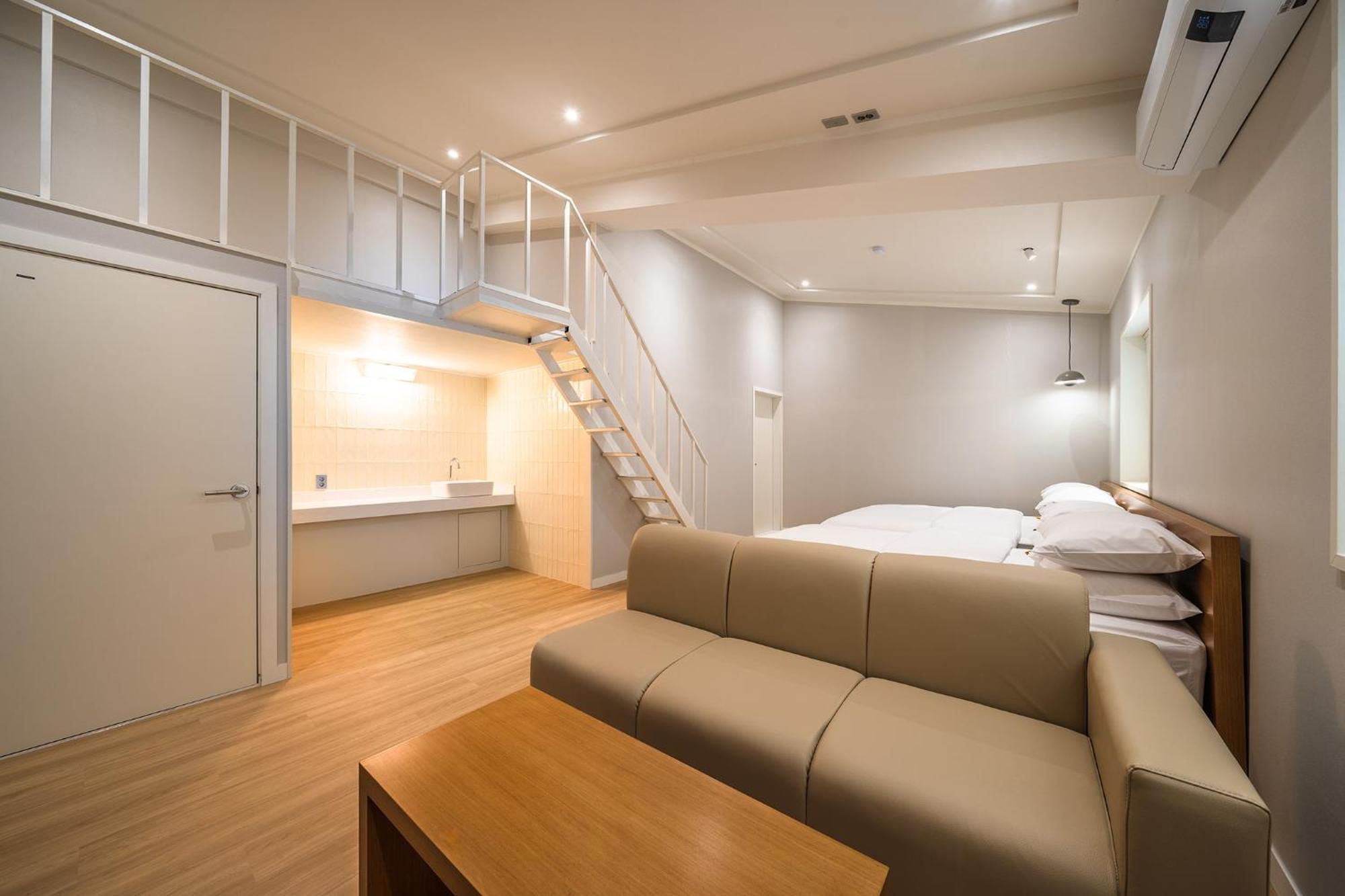 Mono Hotel Suwon Exteriér fotografie